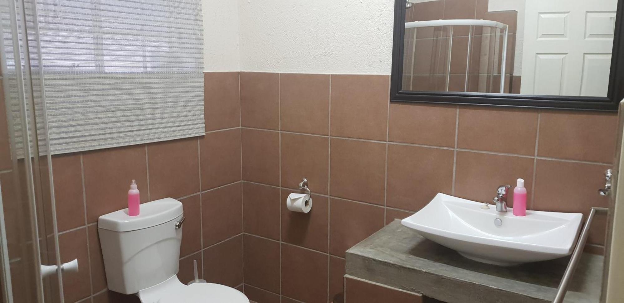 Numbi Hills Self-Catering Villa Хейзивю Екстериор снимка